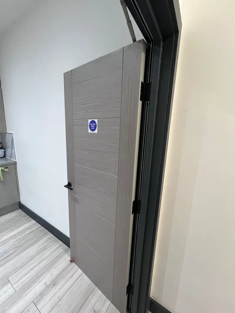 Fire door hardware and closer